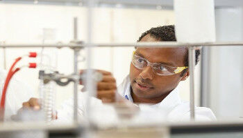 Chemie: Neue Methode er�ffnet 'gr�nere' Wirkstoffherstellung