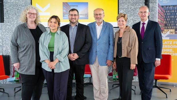 Links: Andrea Petz, Anna Aljani, Johannes Wassermair, Johannes Fellinger, Elgin