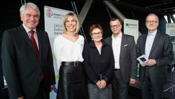 A Brilliant Start of the First Panorama:Uni