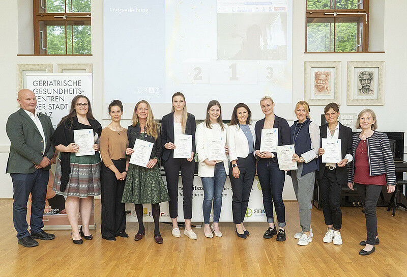 Alle Preisträger*innen des Albert Schweitzer Preises für Pflegewissenschaft - Fo