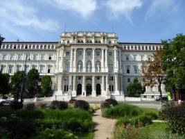 Alumni Visited the Supreme Court