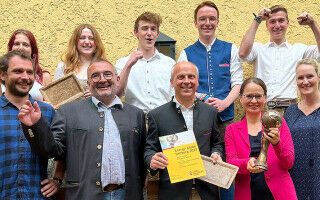 Bedeutender Umweltpreis f�r essbares Geschirr aus Biertreber