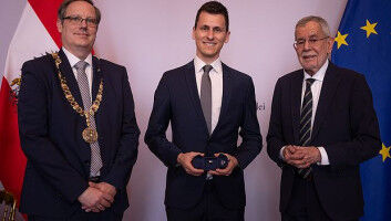 Besondere Studienleistung: Promotio-sub-auspiciis f�r drei JKU Absolventen