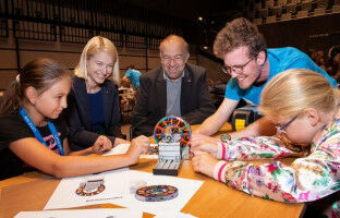 Campus als Spielwiese der Wissenschaft: Begeisterte 'Nachwuchsforscher*innen