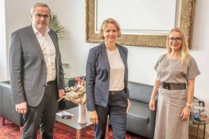 Die University of Salzburg Business School (SMBS) - 100%ige Tochter der Paris Lodron Universit�t Salzburg - bekommt eine neue Gesch�ftsf�hrerin