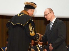 Franz Winter (rechts) erh�lt die Medaille ,,Georgius Agricola