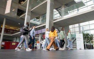 FH Salzburg �berzeugt - zwei Drittel w�rden ein Studium weiterempfehlen