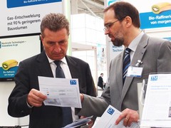 Peter Heimerl mit EU-Kommissar Oettinger     Vizerektor Johannes Fr�hlich und  M