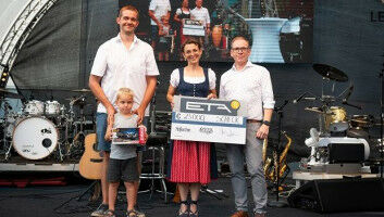 Gro�z�gige Spende f�r medizinische Forschung