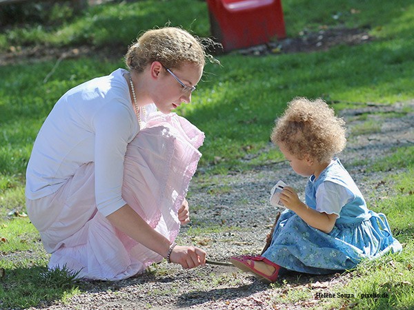 Besonders die Betreuung j�ngerer Kinder belastet viele Eltern. Unter welchen Bed
