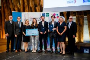 PINT - Preis f�r Innovation und Technologie vergeben von TU Wien alumni club, Plattform 4.0 und WK�