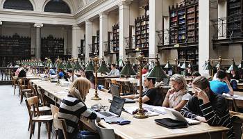 Polizei gibt Entwarnung nach Bombendrohung im Lesesaal