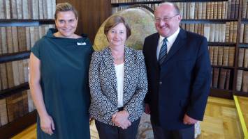 Pr�sidentin des Internationalen Strafgerichtshofs er�ffnet Summerschool an der Universit�t Salzburg