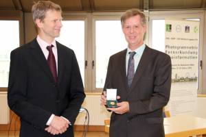 Robert Weber erh�lt Friedrich Hopfner-Medaille