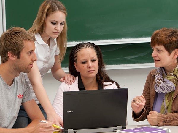 Studierende an Universit�ten und Fachhochschulen, die sich in ihren Abschlussarb