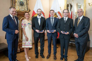 Seltene Ehre: Promotio sub auspiciis f�r drei JKU Absolventen