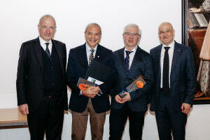 Stiftung S�dtiroler Sparkasse pr�miert wissenschaftliche Verdienste