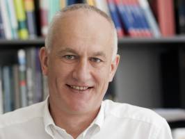 Stimmen Sie ab: Prof. Kollegger als Forscher des Jahres