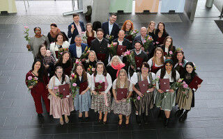 Weiterbildung für Pflegekräfte: Abschlussfeier für spezialisierte Zertifikatslehrgänge