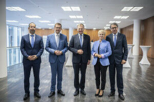 Wie kann die Wirtschaft in O� erfolgreich bleiben?